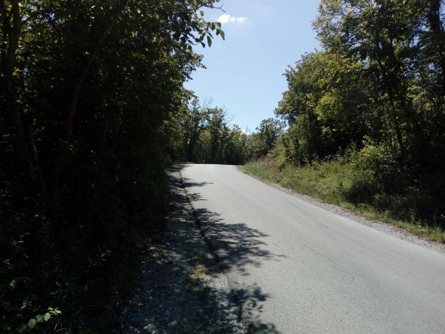 Kilifarevo_s_ogledaloto_2_min.jpg