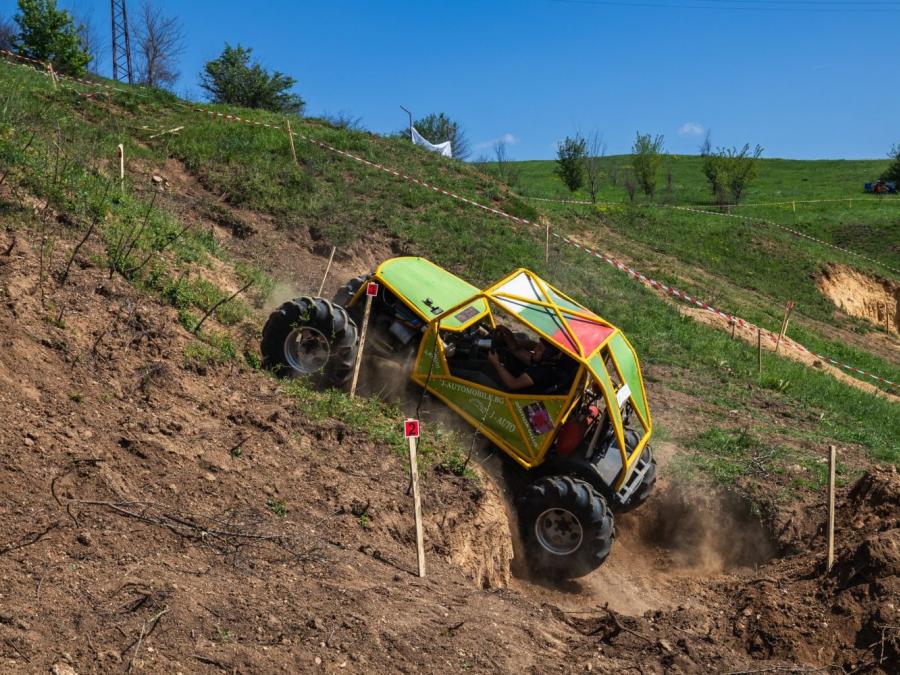 kingoftrayal25prerace_3_.jpg